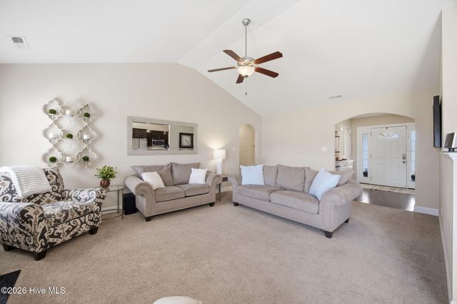 446 Meadowlark Drive, Winterville, NC 28590