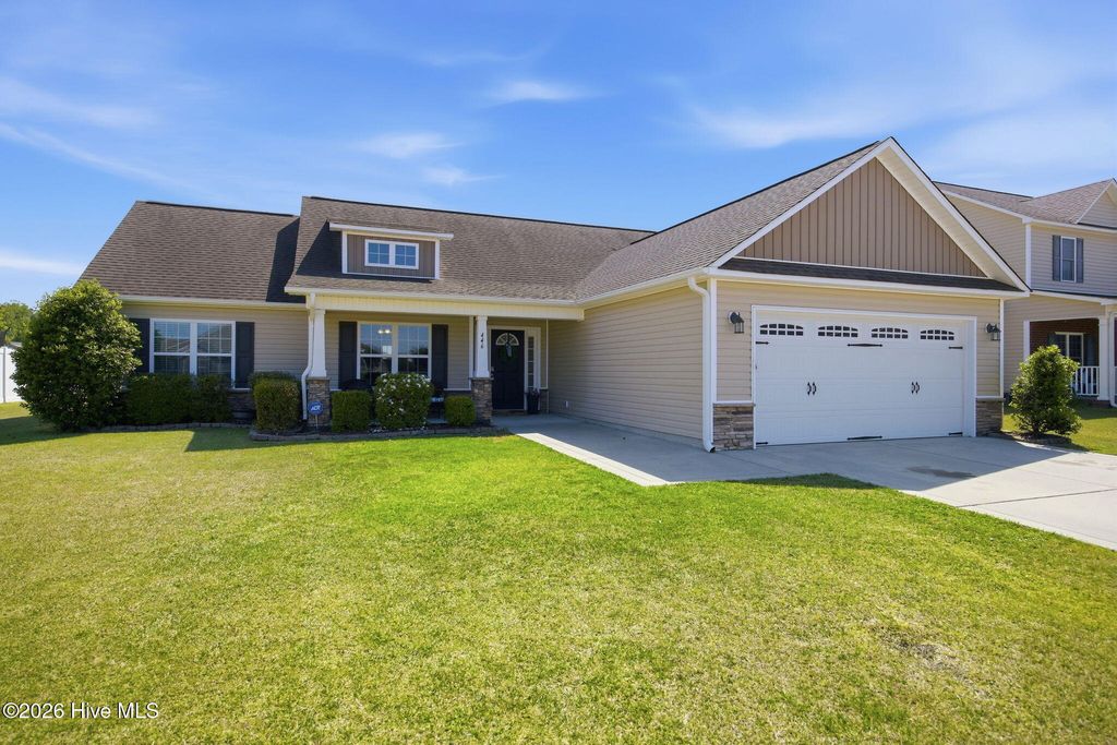 446 Meadowlark Drive, Winterville, NC 28590