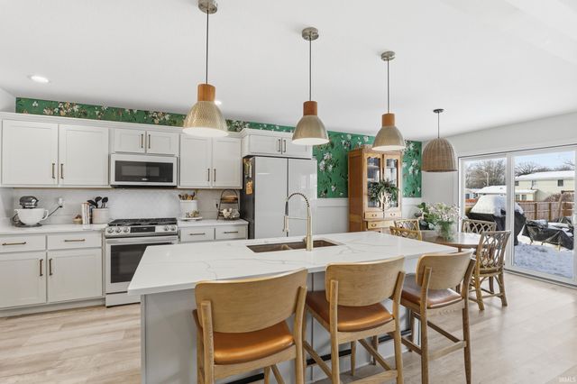 4835 Eicher Drive, Fort Wayne, IN 46835