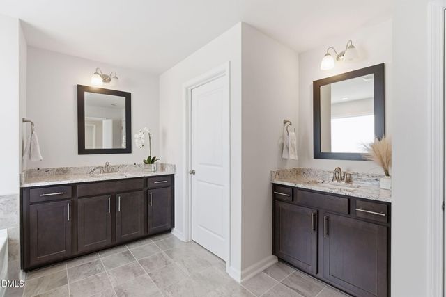 4916 Chase Hill Way, Raleigh, NC 27603