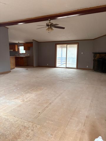 64 Becky Jane Road, Frenchburg, KY 40322