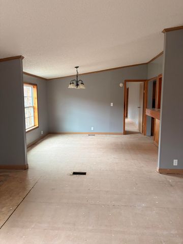 64 Becky Jane Road, Frenchburg, KY 40322