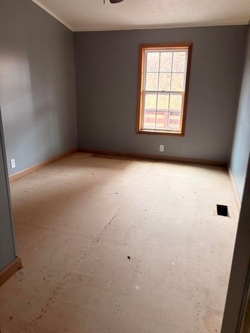 64 Becky Jane Road, Frenchburg, KY 40322