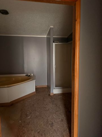 64 Becky Jane Road, Frenchburg, KY 40322