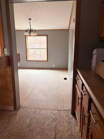 64 Becky Jane Road, Frenchburg, KY 40322