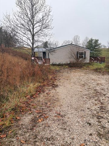 64 Becky Jane Road, Frenchburg, KY 40322