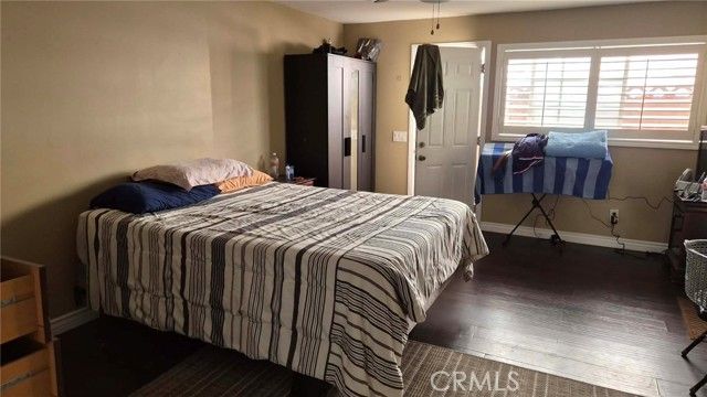 2302 S Diamond Street, Santa Ana, CA 92704