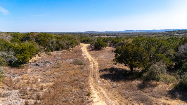 965 Earle Oak Ave, Bulverde, TX 78163