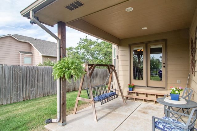 2825 N Emerson Circle, Derby, KS 67037