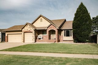 2825 N Emerson Circle, Derby, KS 67037