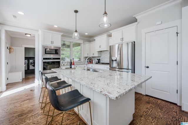 6072 ENGLISH VILLAGE LANE, Birmingham, AL 35242