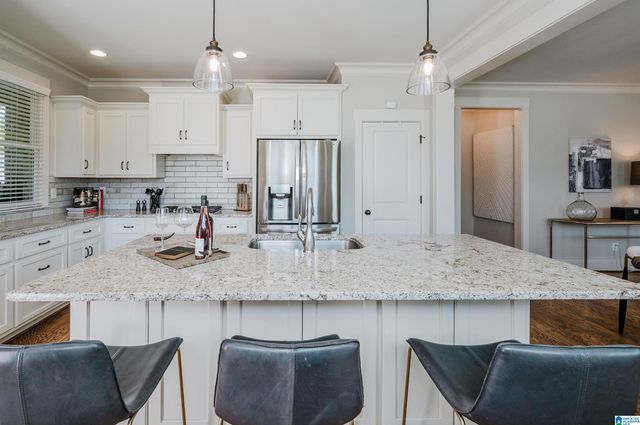 6072 ENGLISH VILLAGE LANE, Birmingham, AL 35242