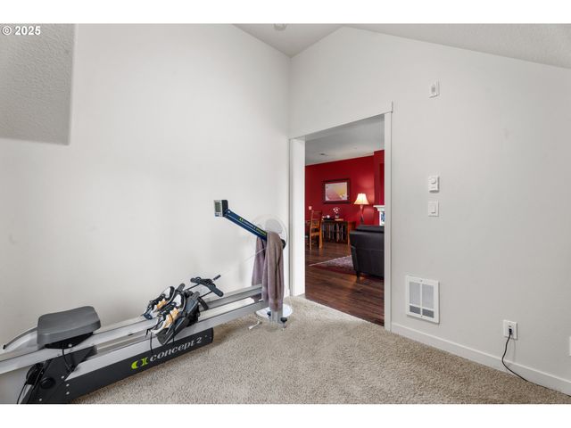 7906 Ne MIRIAM Way, Hillsboro, OR 97006
