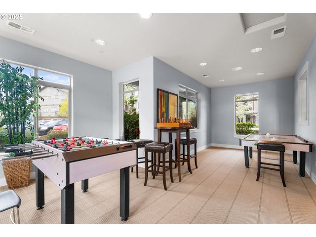 7906 Ne MIRIAM Way, Hillsboro, OR 97006