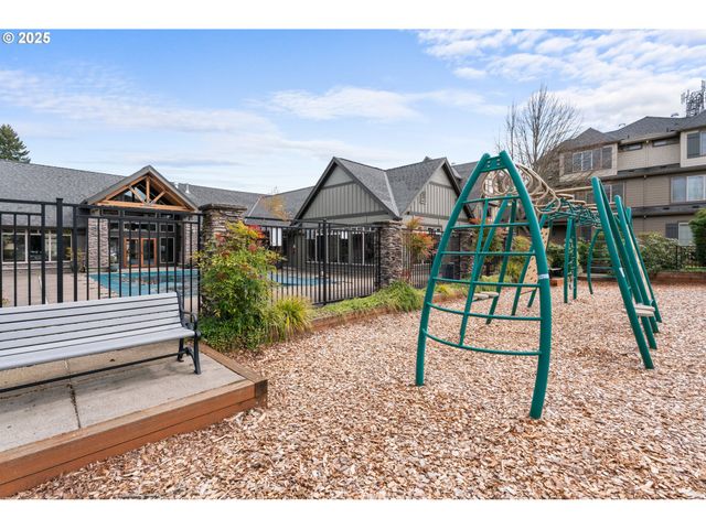 7906 Ne MIRIAM Way, Hillsboro, OR 97006