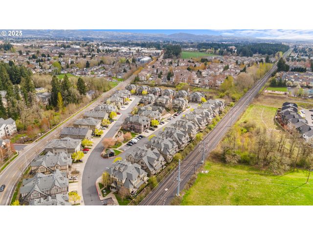 7906 Ne MIRIAM Way, Hillsboro, OR 97006