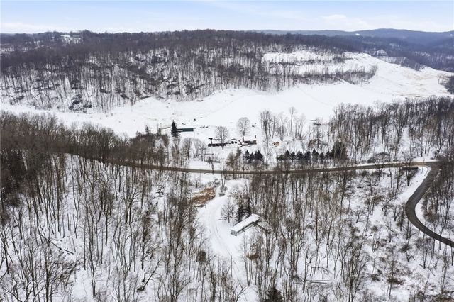 1558 Blackhawk Rd, Darlington, PA 16115