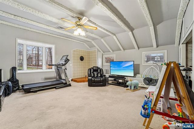 51 Catherine Street, Bloomingdale, NJ 07403