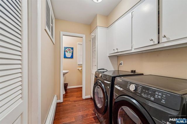 51 Catherine Street, Bloomingdale, NJ 07403
