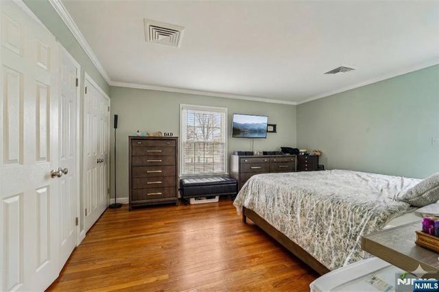 51 Catherine Street, Bloomingdale, NJ 07403