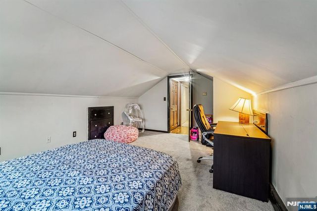 51 Catherine Street, Bloomingdale, NJ 07403