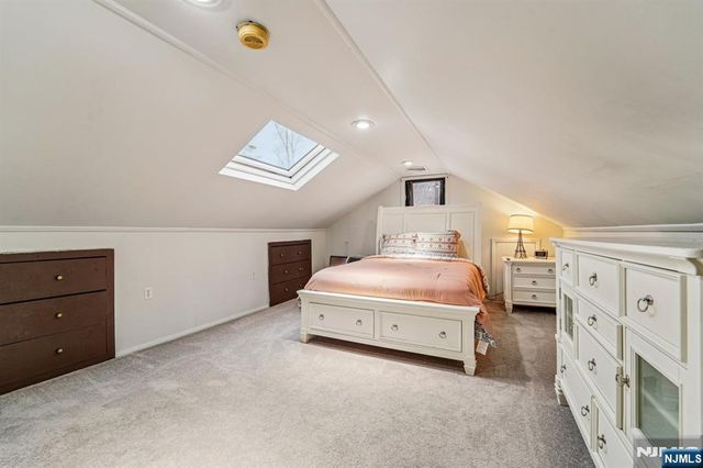 51 Catherine Street, Bloomingdale, NJ 07403