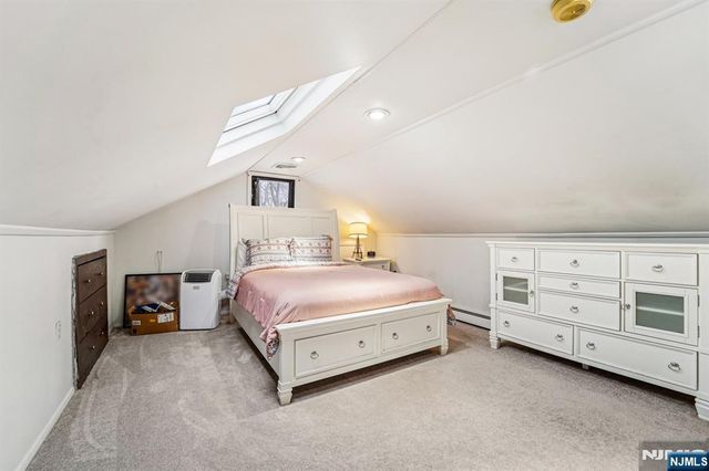 51 Catherine Street, Bloomingdale, NJ 07403