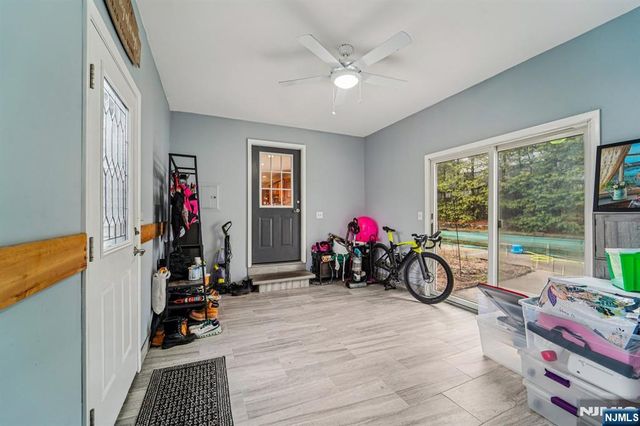 51 Catherine Street, Bloomingdale, NJ 07403