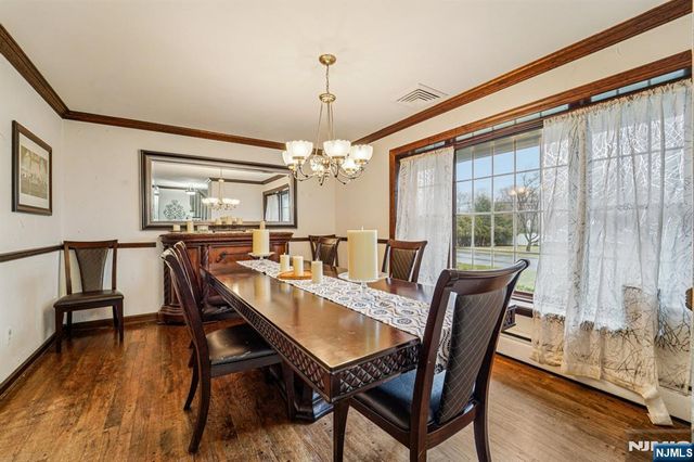 51 Catherine Street, Bloomingdale, NJ 07403