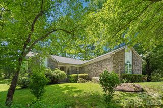 7 St Andrews Drive, Etowah, NC 28729
