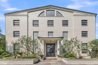3 Chisolm Street 402, Charleston, SC 29401