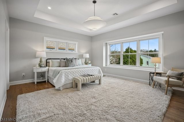 80 Glenside Ave, Summit City, NJ 07901