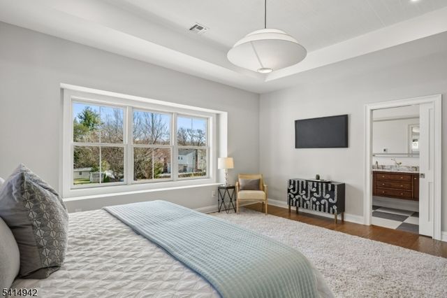 80 Glenside Ave, Summit City, NJ 07901