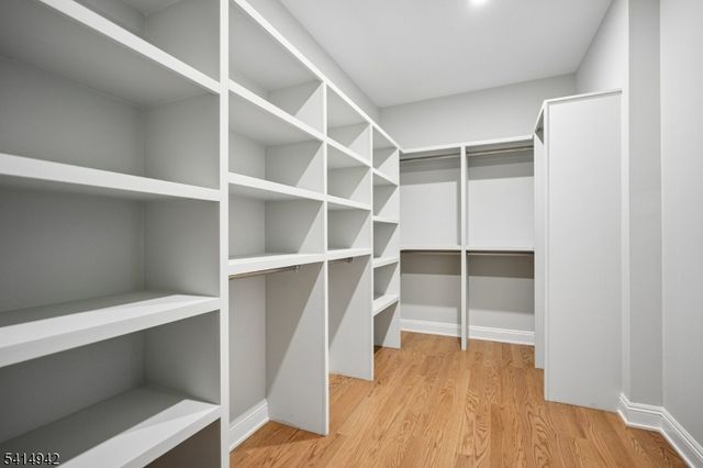 80 Glenside Ave, Summit City, NJ 07901