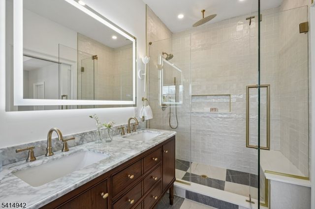 80 Glenside Ave, Summit City, NJ 07901