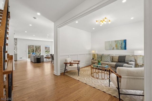 80 Glenside Ave, Summit City, NJ 07901