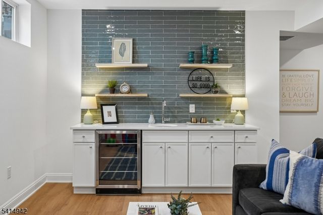 80 Glenside Ave, Summit City, NJ 07901