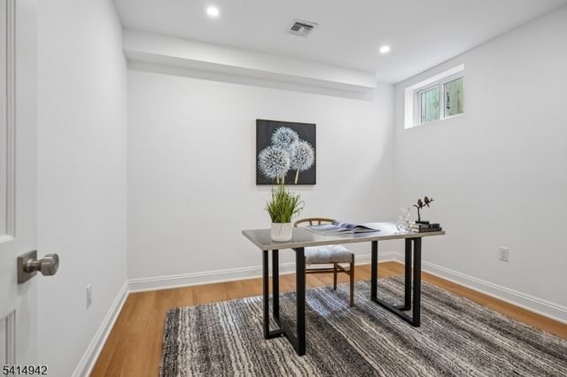 80 Glenside Ave, Summit City, NJ 07901