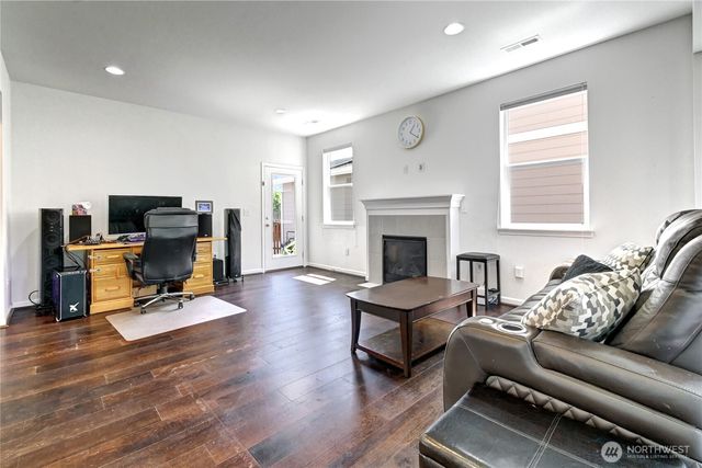 4523 Riverfront Boulevard, Everett, WA 98203