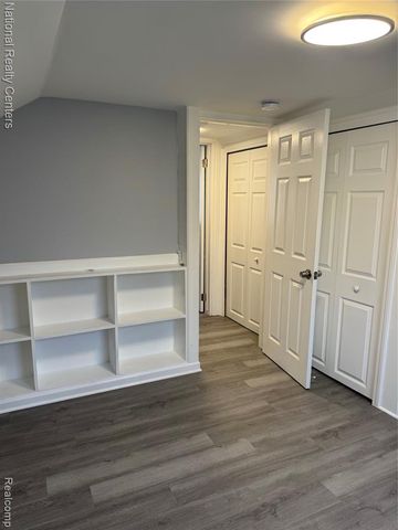 506 Fairwood Street, Inkster, MI 48141