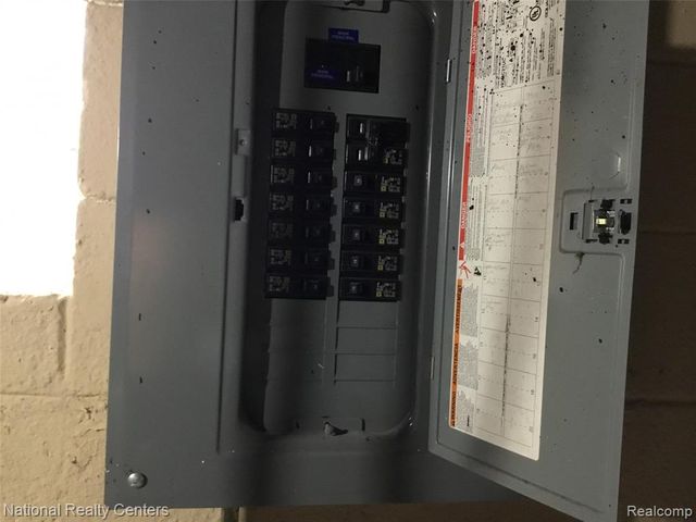 506 Fairwood Street, Inkster, MI 48141