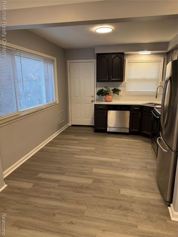 506 Fairwood Street, Inkster, MI 48141