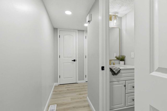 4269 Hanging Rock Court, Columbus, OH 43230