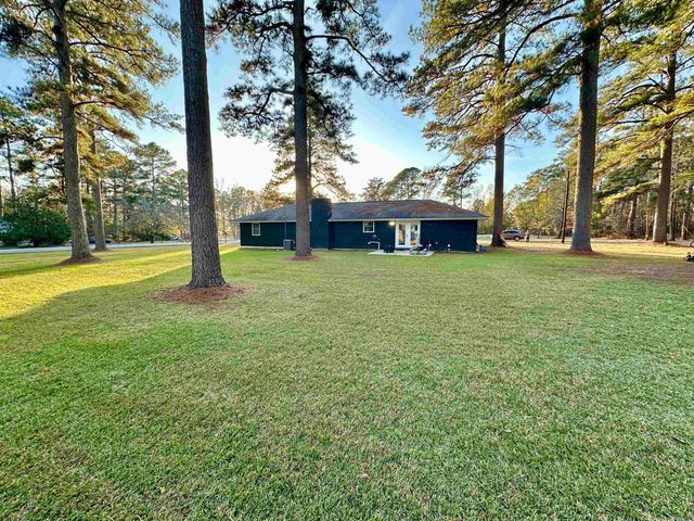 411 Rolling Hills Dr, White Hall, AR 71602