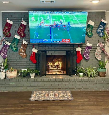 411 Rolling Hills Dr, White Hall, AR 71602