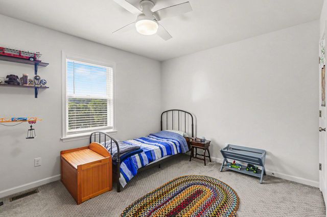 3 STONER DR, Shermans Dale, PA 17090