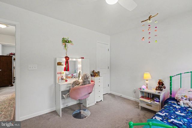 3 STONER DR, Shermans Dale, PA 17090