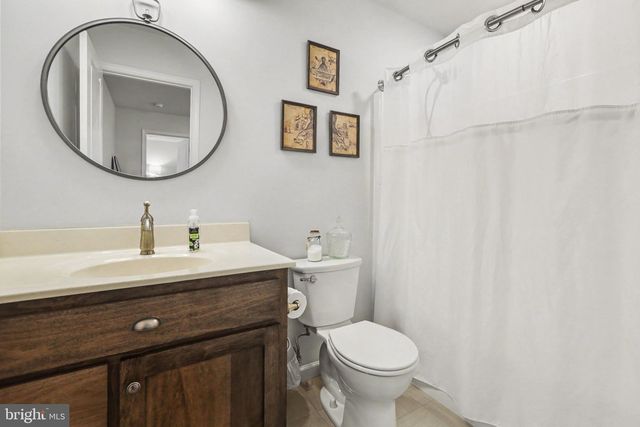 3 STONER DR, Shermans Dale, PA 17090
