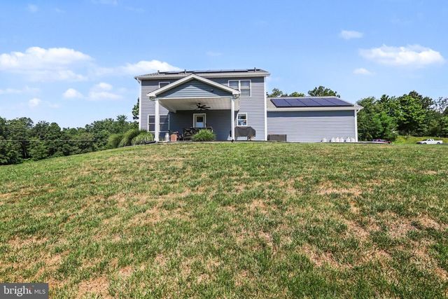 3 STONER DR, Shermans Dale, PA 17090
