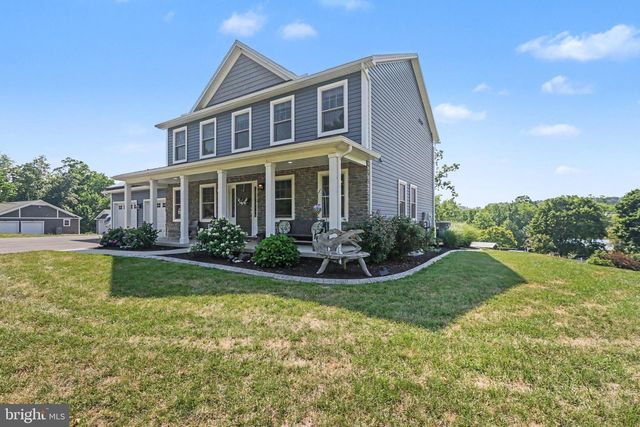 3 STONER DR, Shermans Dale, PA 17090